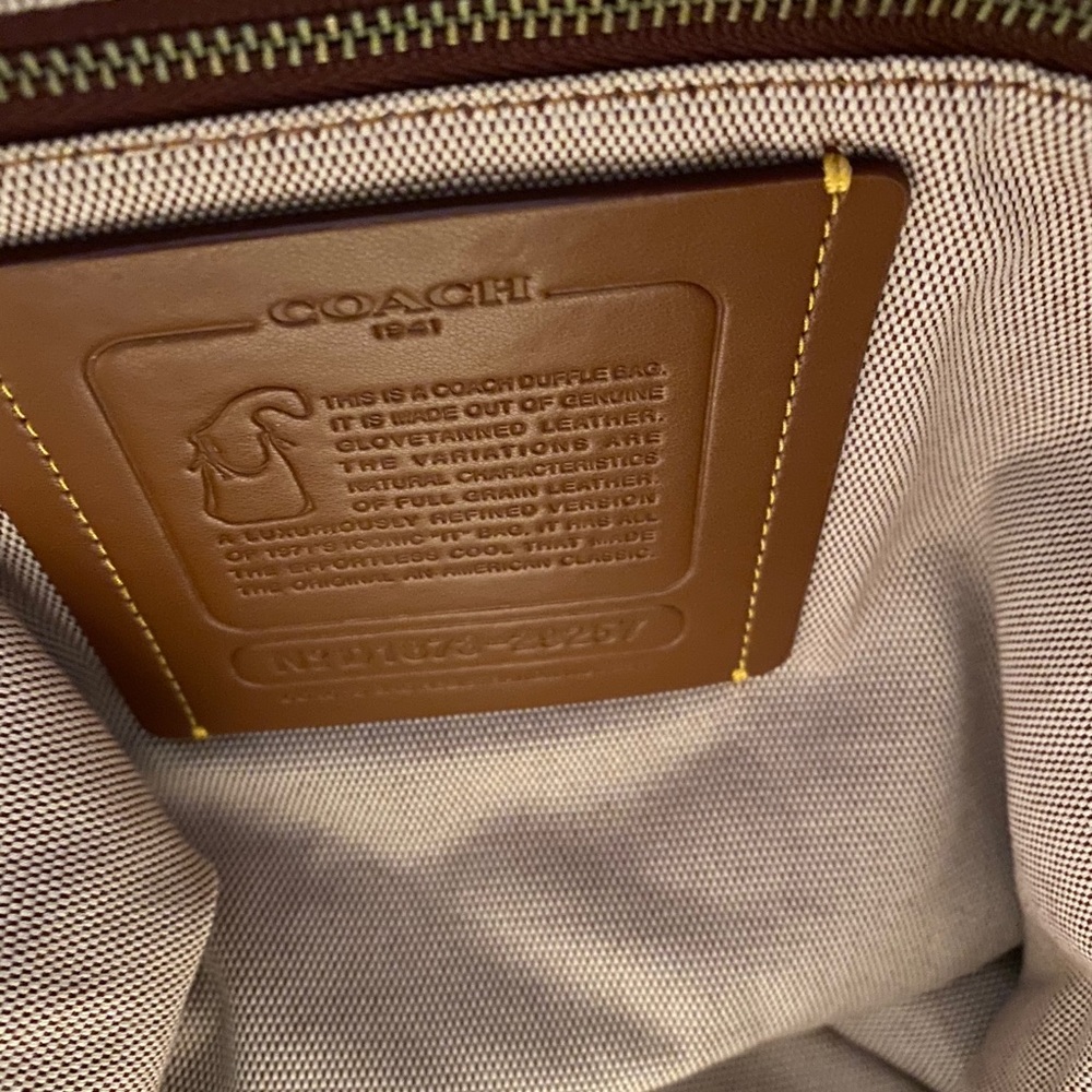 Coach Duffle - Picture 7 of 7